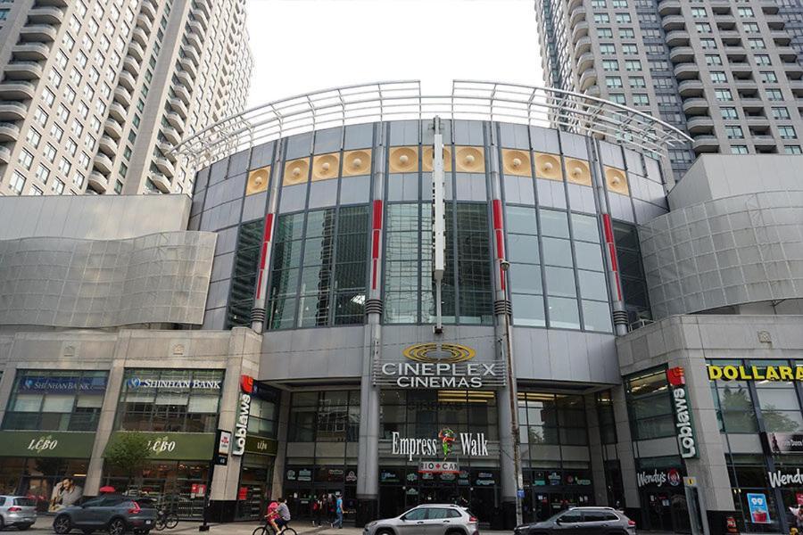 Beautiful Room At Yonge And Sheppard And North York Centre Торонто Екстериор снимка