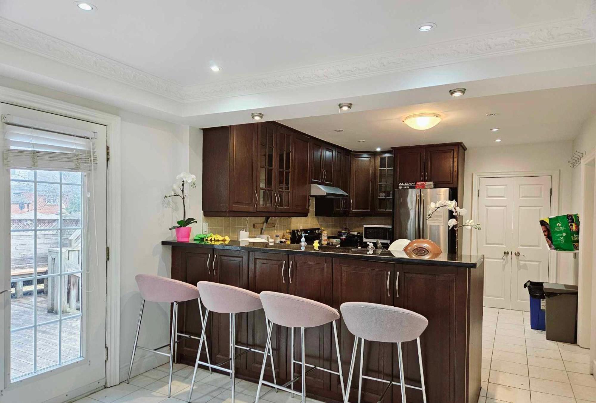 Beautiful Room At Yonge And Sheppard And North York Centre Торонто Екстериор снимка